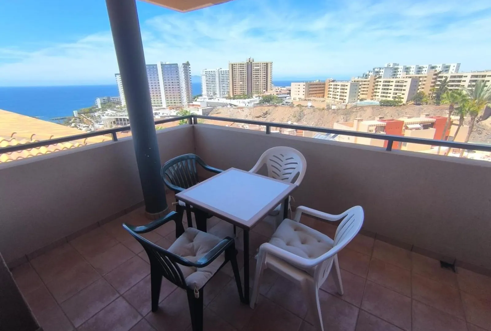 Apartment Playa Paraiso contacts